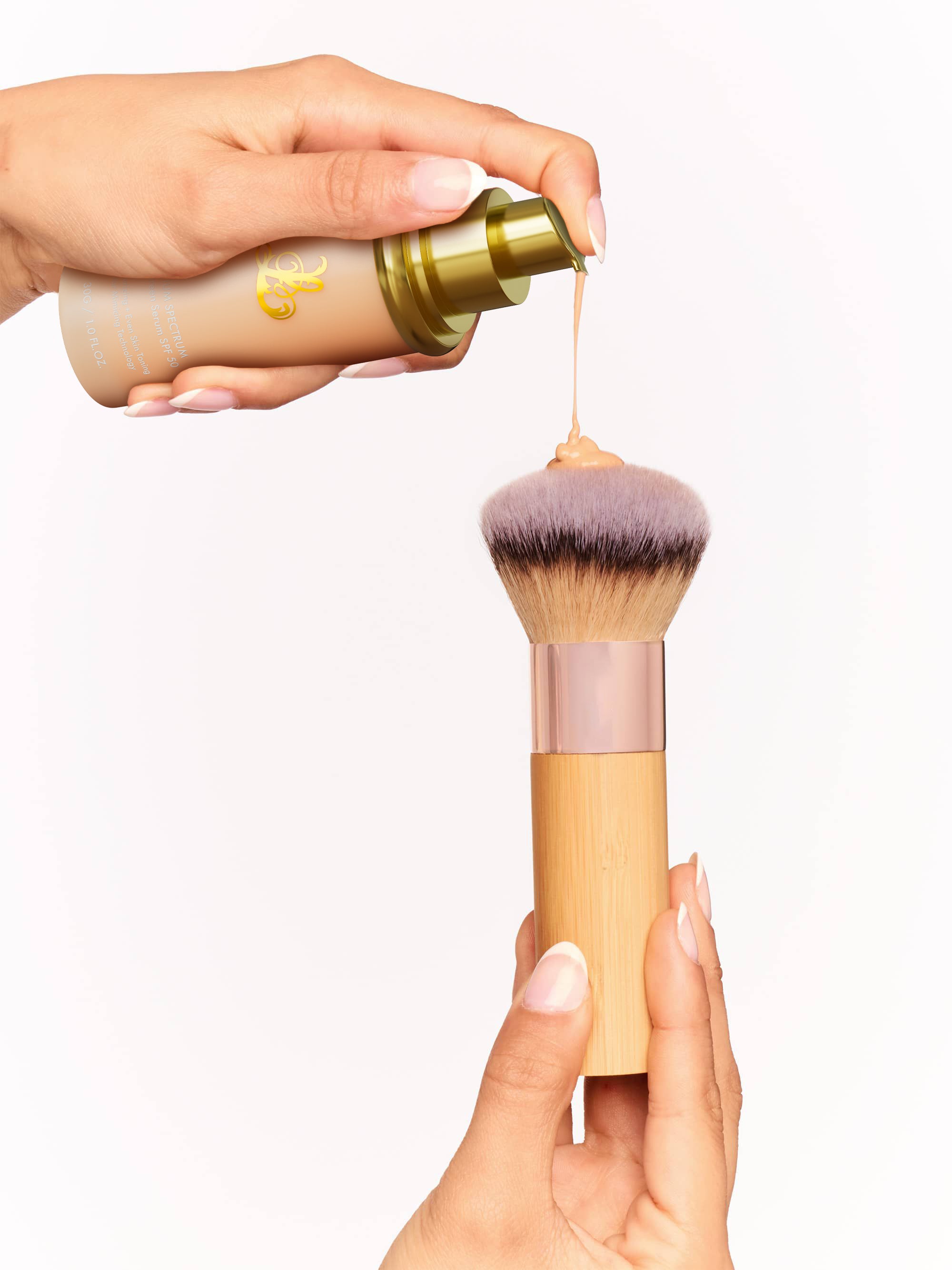 Brocha para base de maquillaje Fluffy Dome